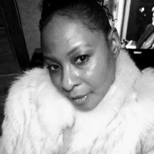 Meet your Posher, Alecia